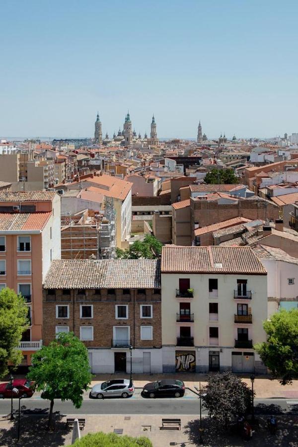 サラゴサEl Balcon De Plaza Santo Domingoアパートメント エクステリア 写真